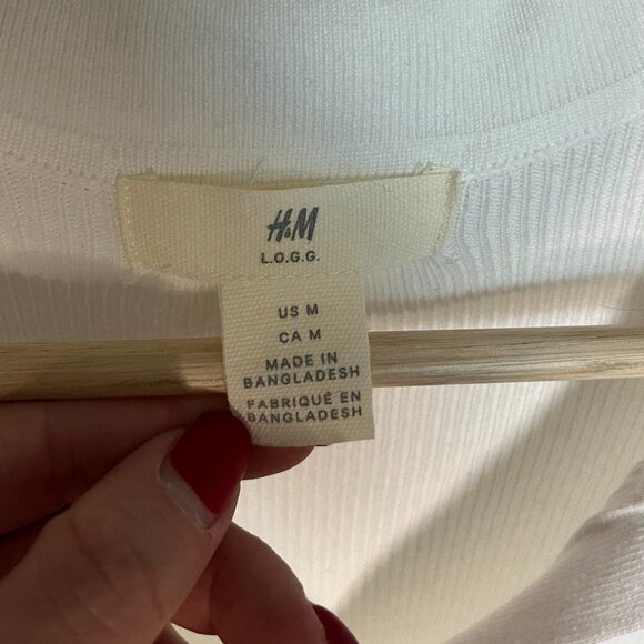 White H&M Sweater Size M - Picture 6 of 9